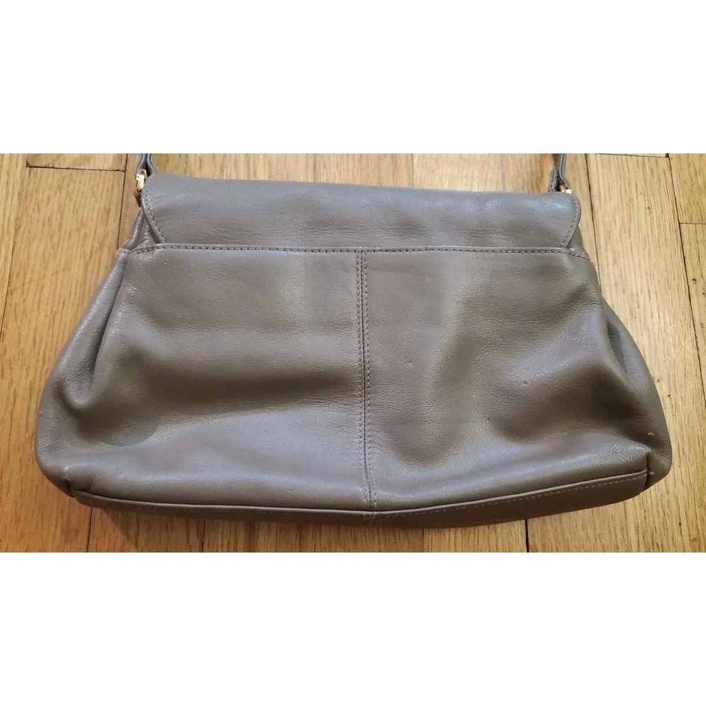 Vintage Etienne Aigner Brown Taupe Leather Purse Horseshoe Logo